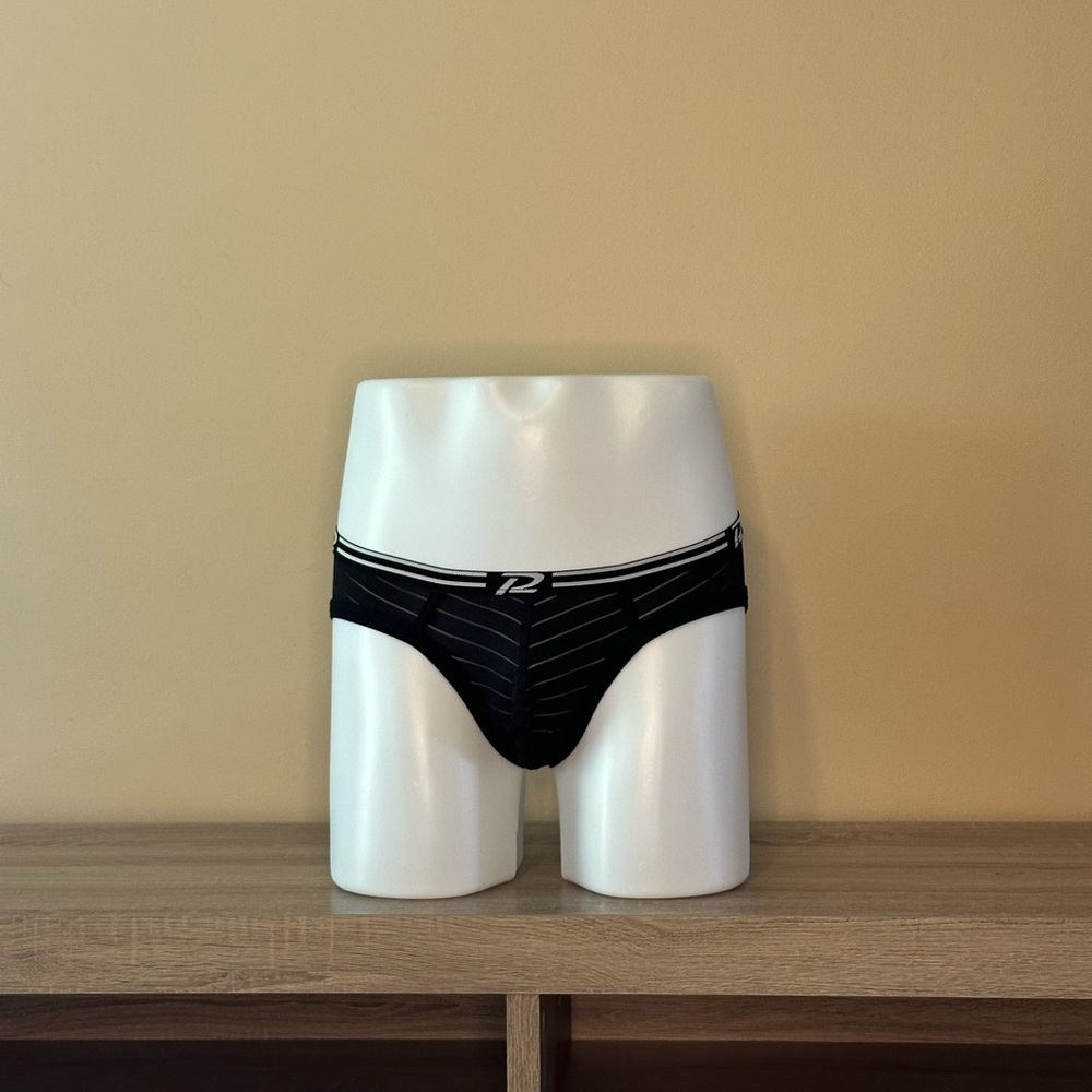 men’s mesh brief